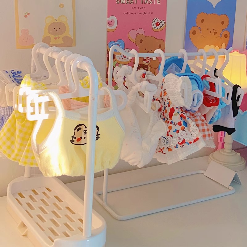 Porte-vêtements de poupée en c - Baby Clothing Types avis et prix